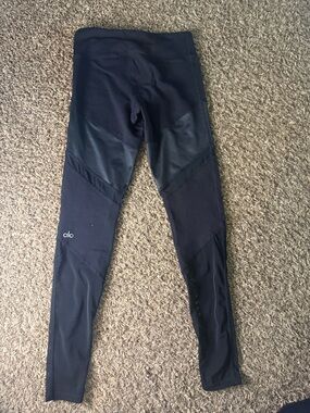 Alo Yoga Black Moto Leggings Women’s XS Mesh Panel Athletic High Waist